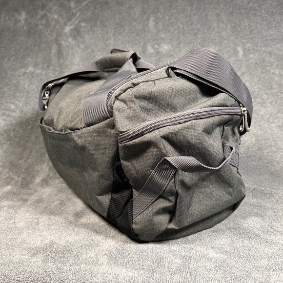 eBags Mother Lode Weekender Duffel Bag Gray EB2146-20 Travel Gym Carry On - Picture 7 of 16